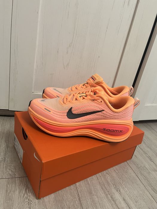 Nike Vomero Plus Orange – ZoomX nowe buty do biegania, tylko przymierzone, rozmiar 39