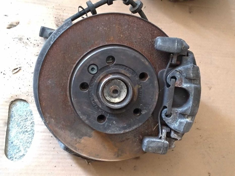 Manga de eixo, pinças, travão,frente VW Transporter T-4 2001