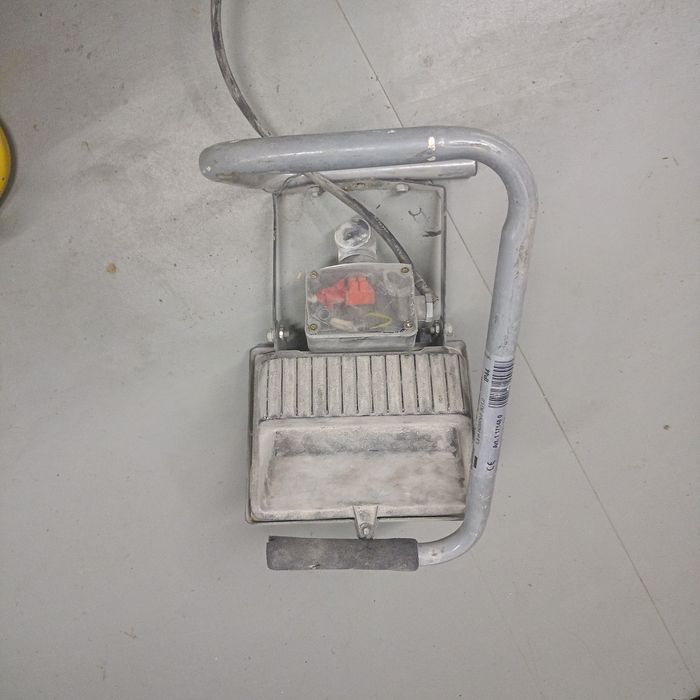 Lampy Halogeny żarnikowe  3szt
