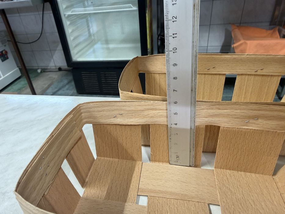 Продаються коробочки з букового шпону
