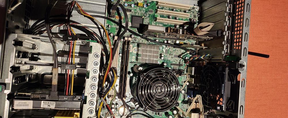 Komputer stacjonarny HP Elite 8000 Tower