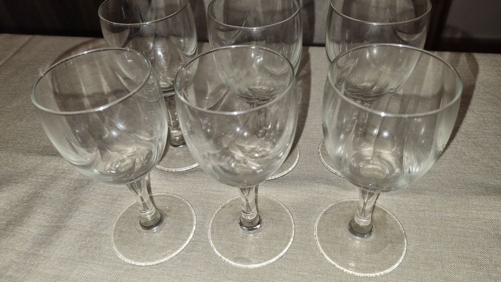 Copos pequenos de licor