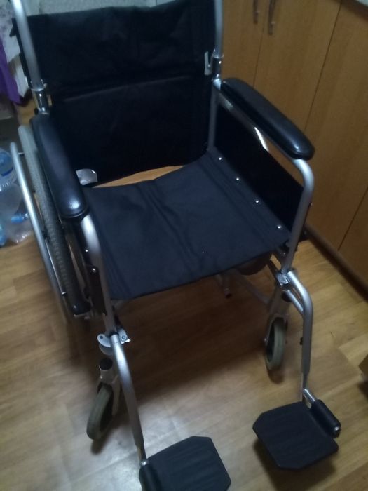 Инвалидная коляска