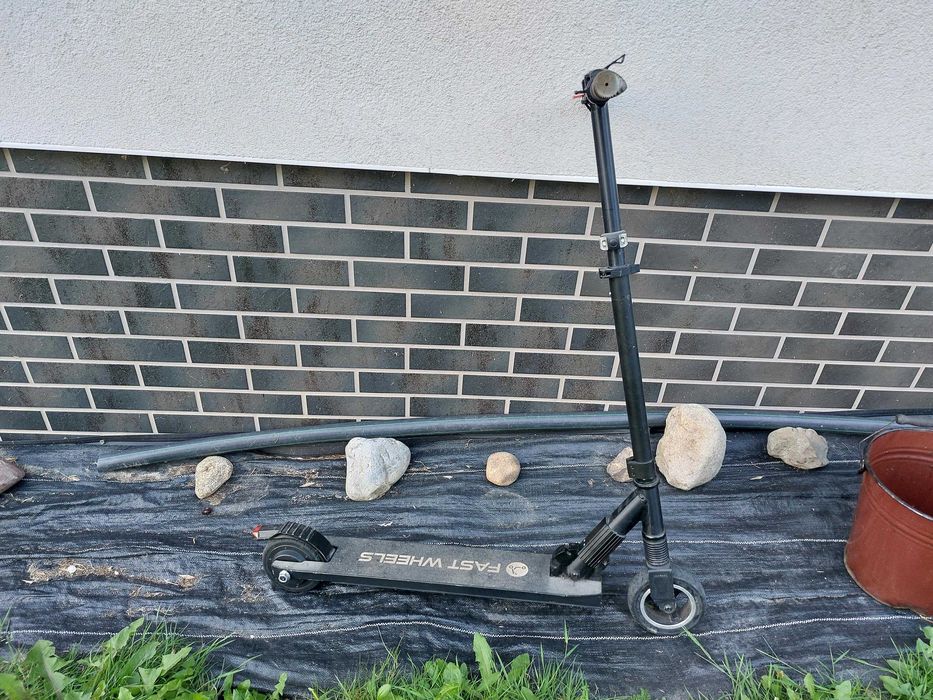 Hulajnoga elektryczna Fast Wheels ZAB0020