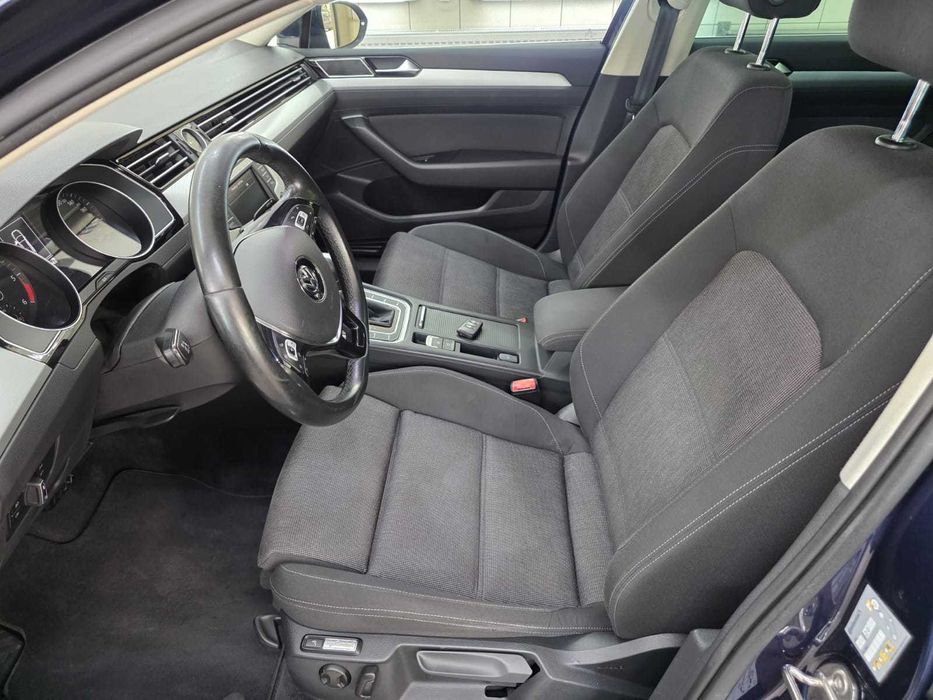 VW Passat B8 2016r ledy przód tył nowy rozrząd długie opłaty