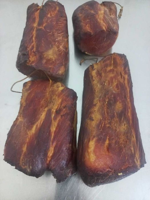 Корейка копчена на фруктових дровах