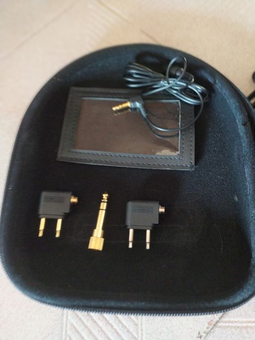 QuietComfort® 2 Acoustic Noise Cancelling® headphones