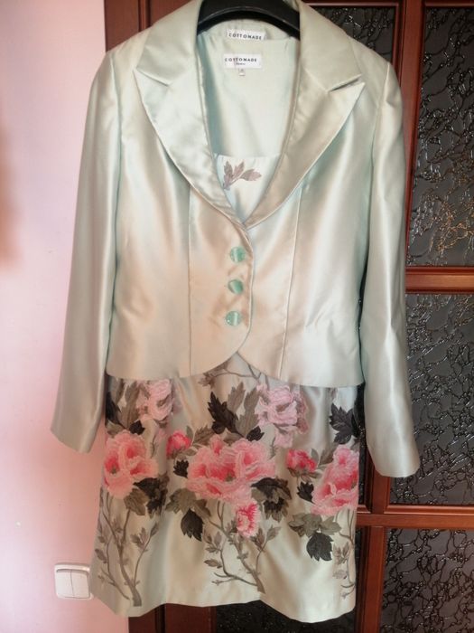 Класичне плаття+пиджак.