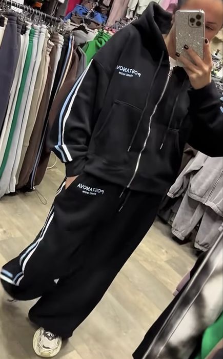 Новий зимовий костюм чорний жіночий