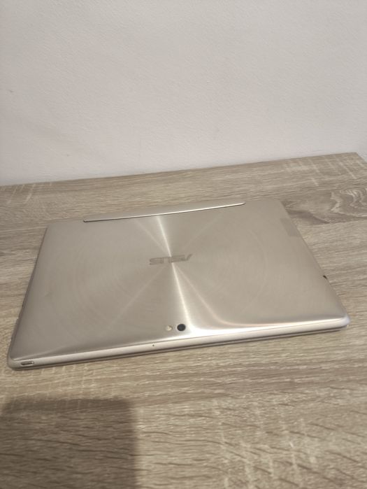 Tablet Asus 32gb/2gb ram /ład/klawiatura