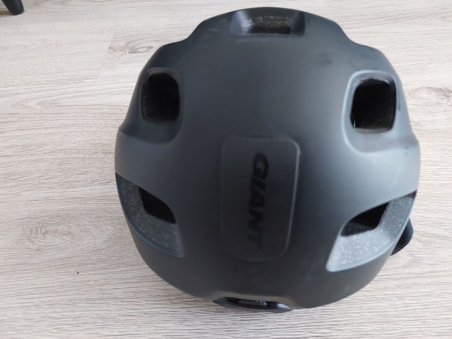 Kask na rower firmy GIANT