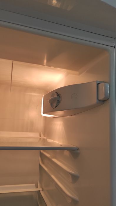 Великий холодильник ZANUSSI ZRB 638 NW