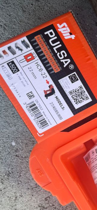 Pregador a Gás Pulsa 40P+ split com 2200 pregos de aço e 4 garrafas de gás