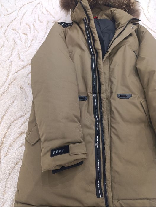 Продам зимову чоловічу куртку
