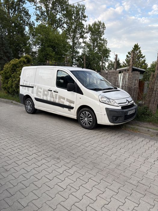 Wynajem samochodu dostawczego – Citroën Jumpy