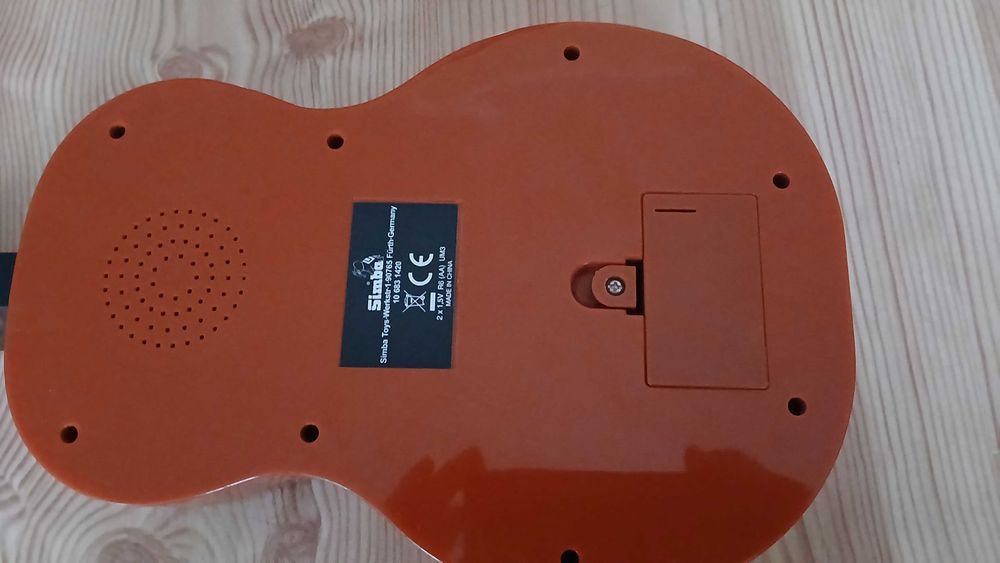 Gitara Simba na baterie