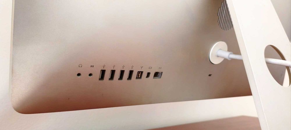 Computador Apple iMac 21,5” Mid 2010 A1311