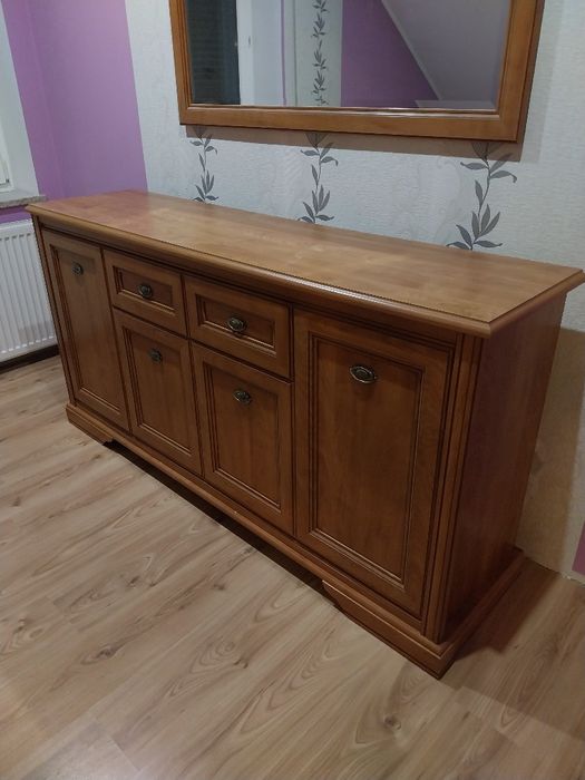 Komoda 4 drzwiowa wraz z szufladami