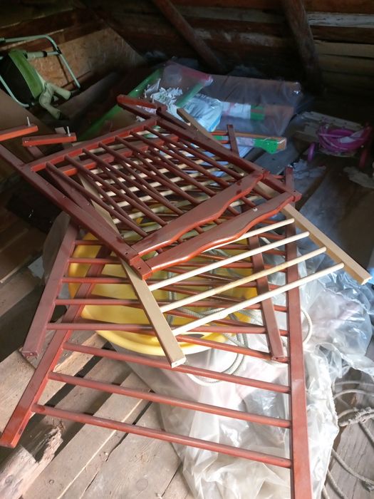 Деревяную децкую кровать 500гр санки счехлом из овчини 500гр