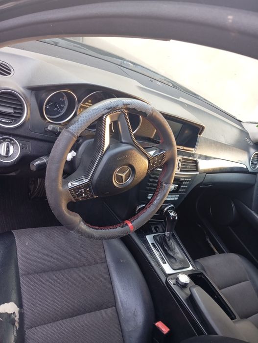 Vendo ou troco  Mercedes c220 2012