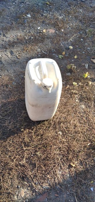 Канистра под топливо