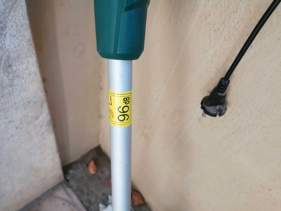 Roçadora eléctrica