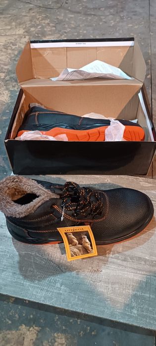 Urgent zimowe buty z noskami