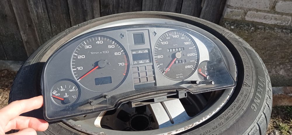 Audi 80 licznik komputer spalania