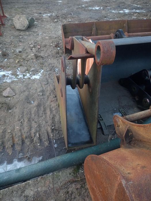 Łyżka 30cm do gliny z wypychem  wąska drenarska kablowa