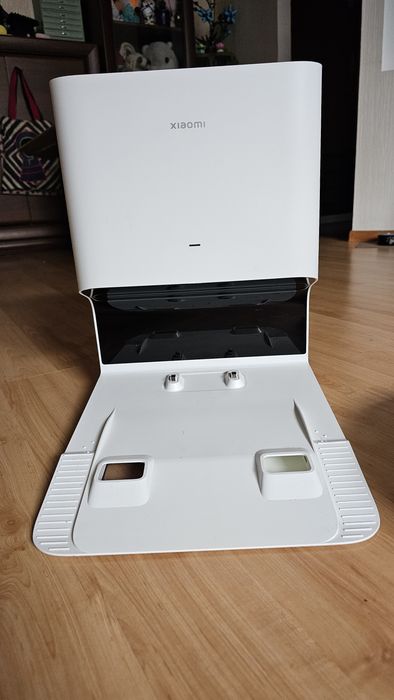 Xiaomi Robot Vacuum X10 — моющий пылесос + комплект расходников