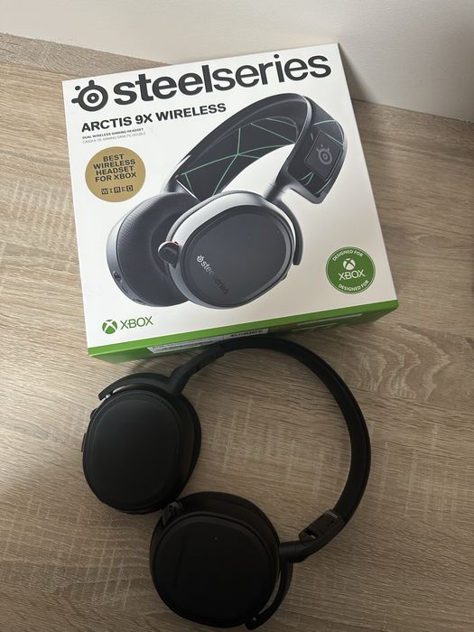 Konsola Xbox Series X + pad + słuchawki + pudełko. Na gwarancji!