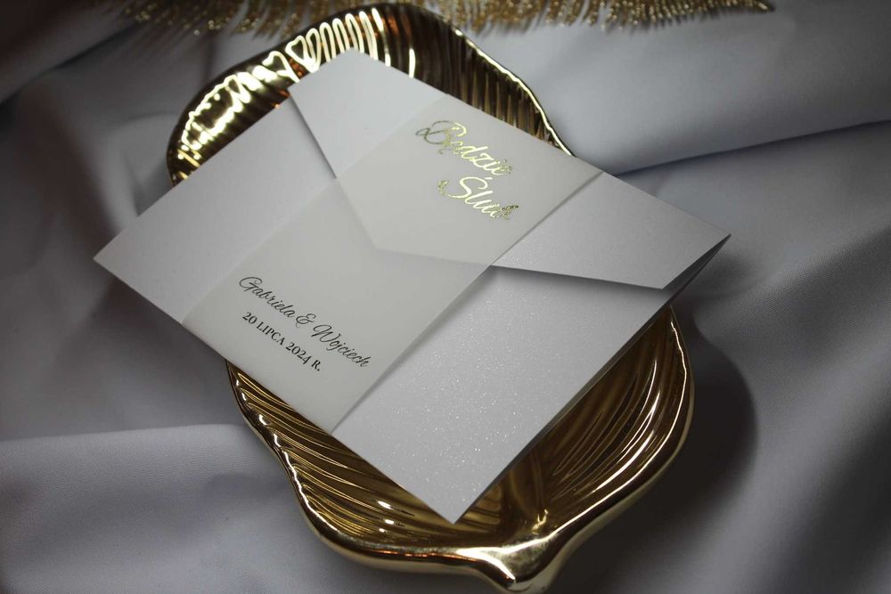 Klasyczne Zaproszenie Ślubne Minimalistyczne Biel i Złoto Folderowe