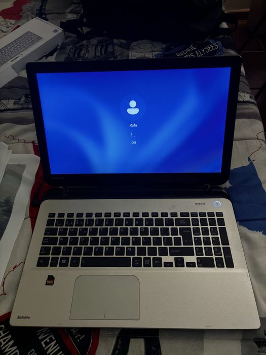 Vendo portatil da toshiba