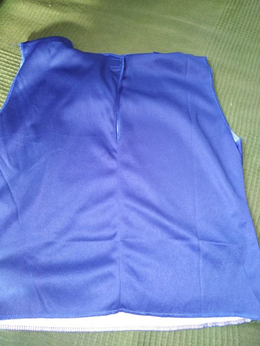 Strój plus gratis karnawałowy supergirl/superboyRoz. 104-116 i naklejk