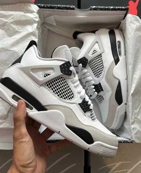 Jordan 4 Retro Military Black R.43