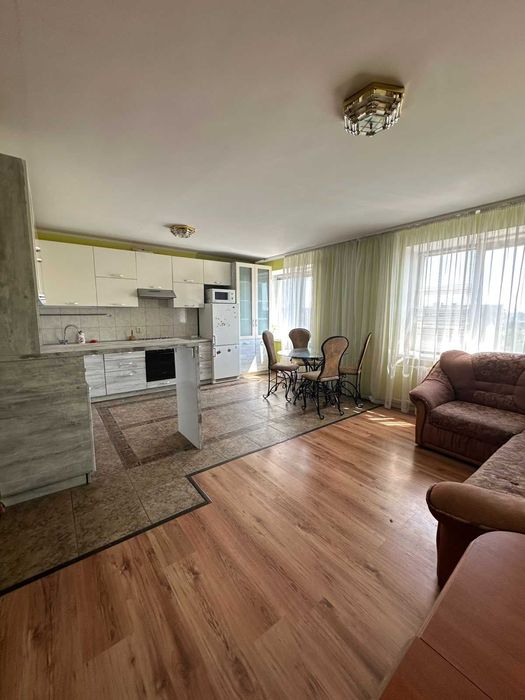 45944    Затишна, простора квартира з гарним плануванням – 106 м² комфорту!