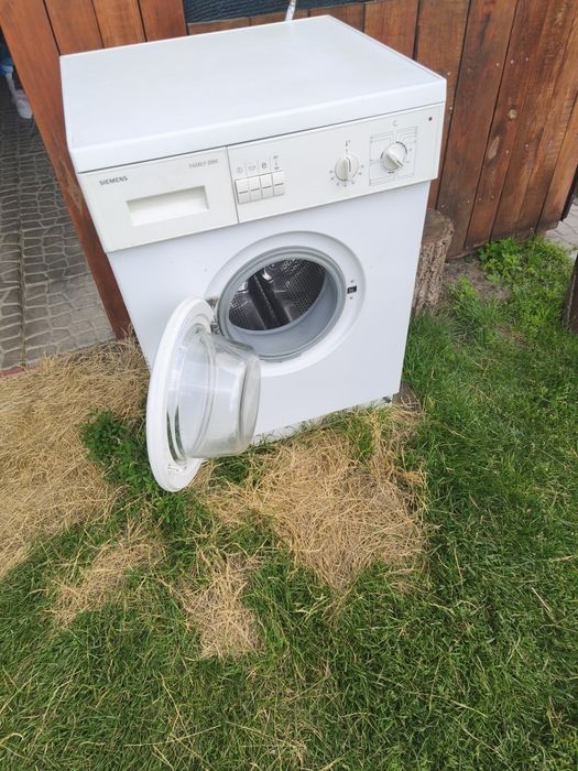 Стиральная машина Siemens продам.