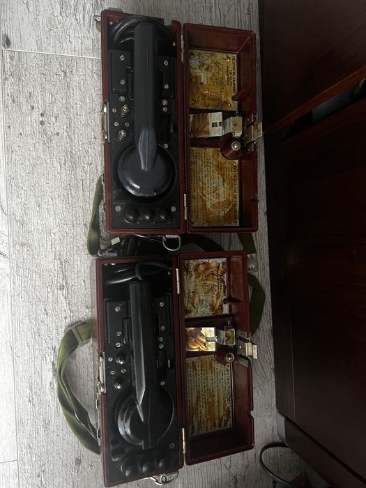 Telefony polowe dwie sztuki