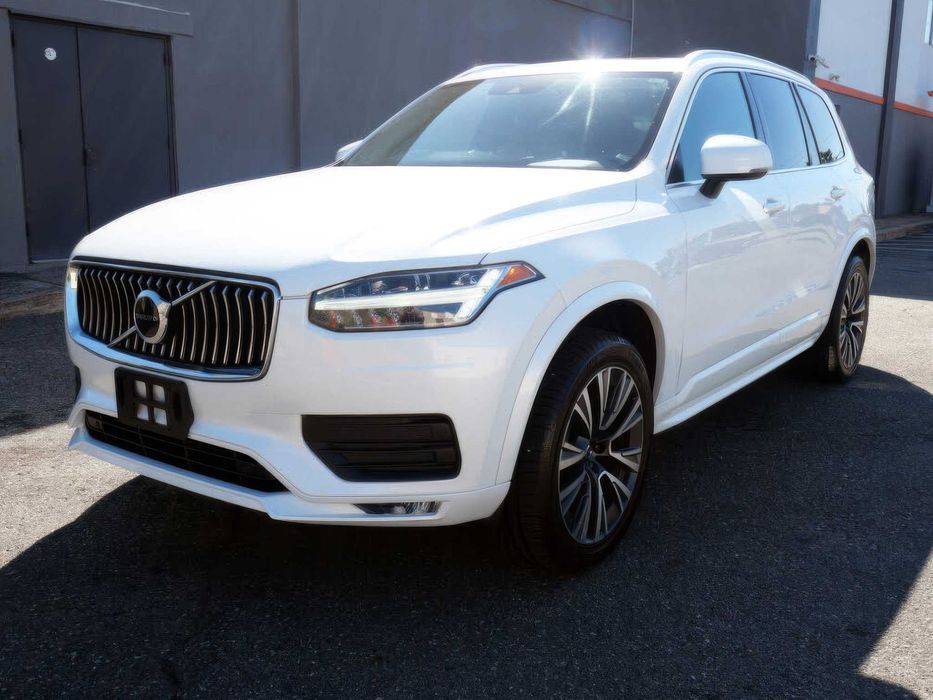 Volvo XC90      2020