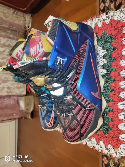 Кросовки nike lebron