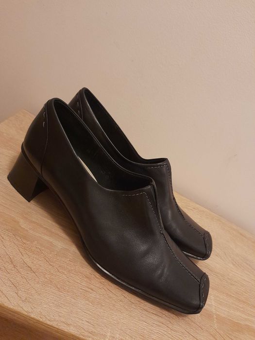 Buty półbuty damskie BATA.