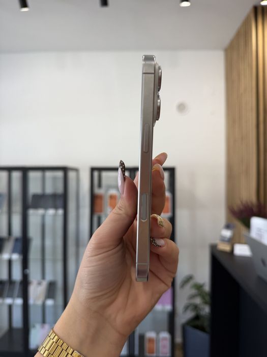 Telefon iPhone 16 PRO 256GB Biały Apple Gwarancja iTrade