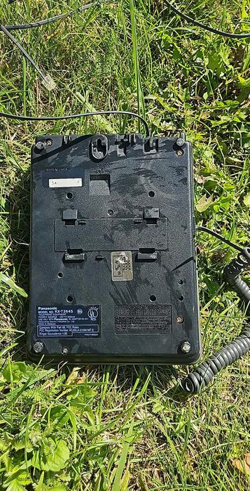 Stary telefon Panasonic przewodowy