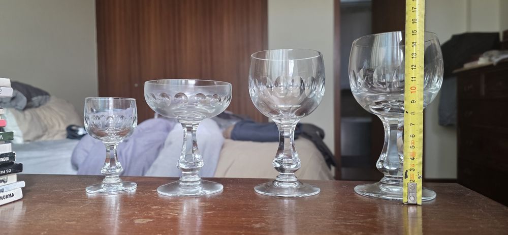 Copos de Mesa (conjunto de vinho, agua, calice e taças)