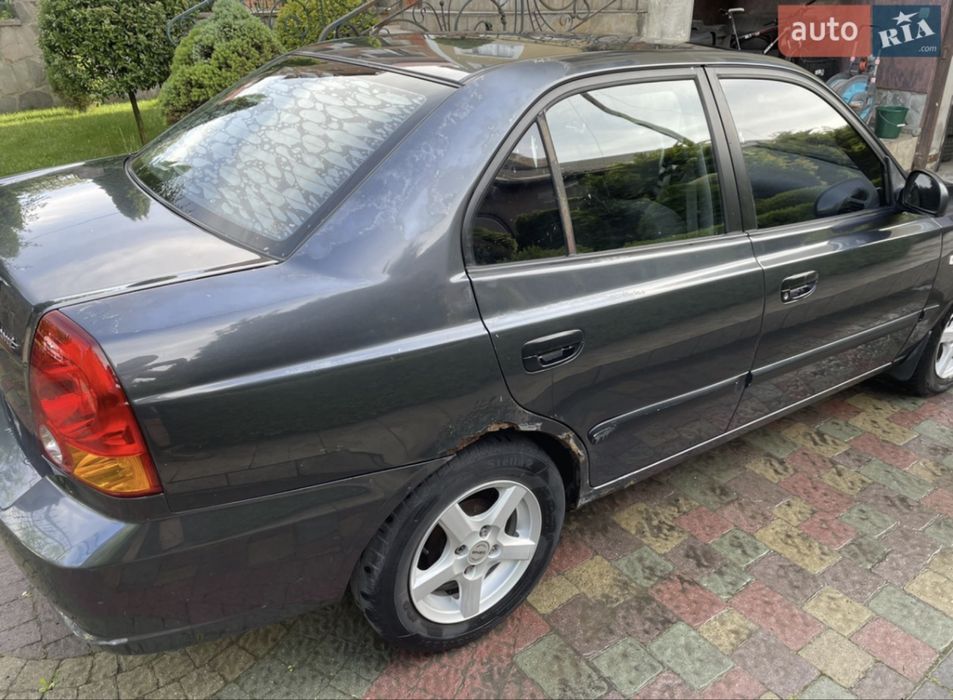 Hyundai Accent 2005