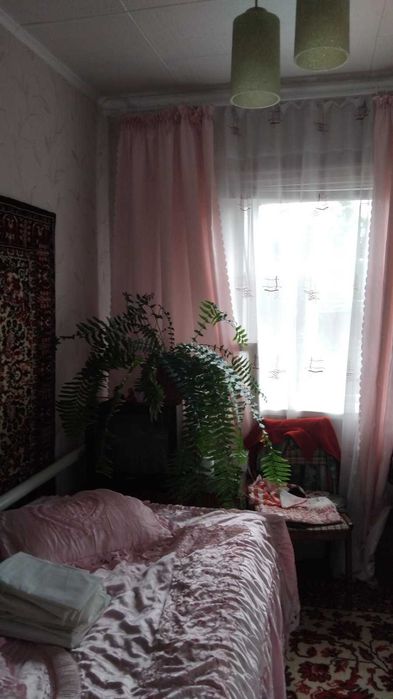 Будинок з гаражем в Дахнівці, 75 кв. м., 4 кімн., с/в, 0,10га  (п3)