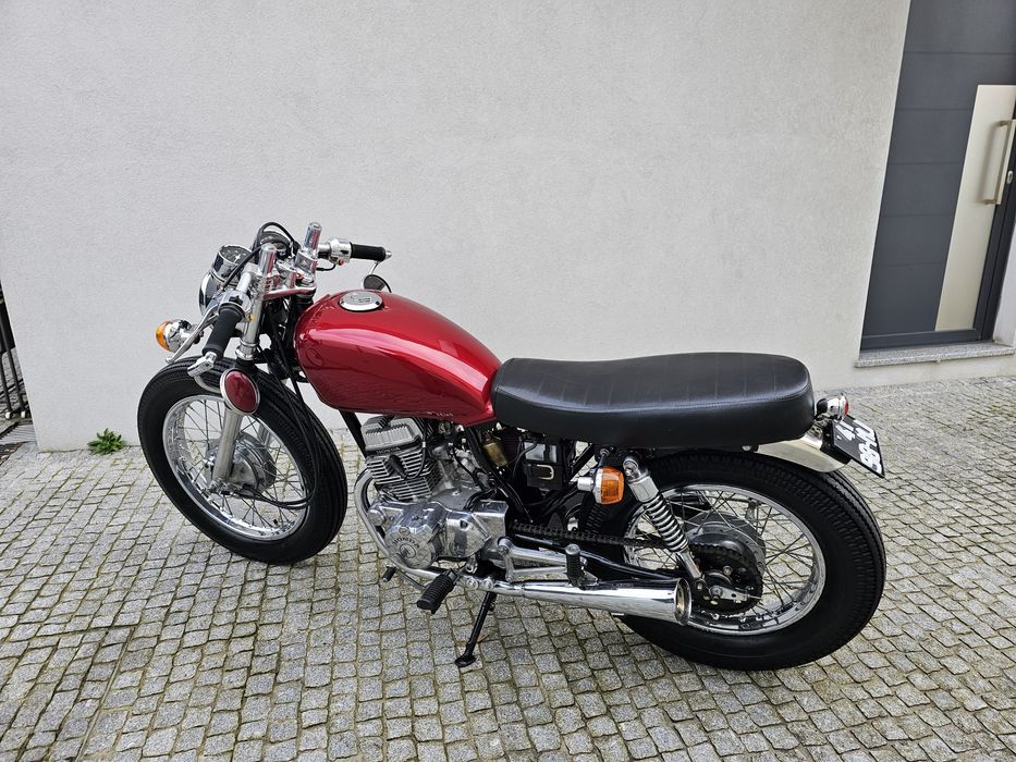 Honda CM125 Custom Cafe racer 70's