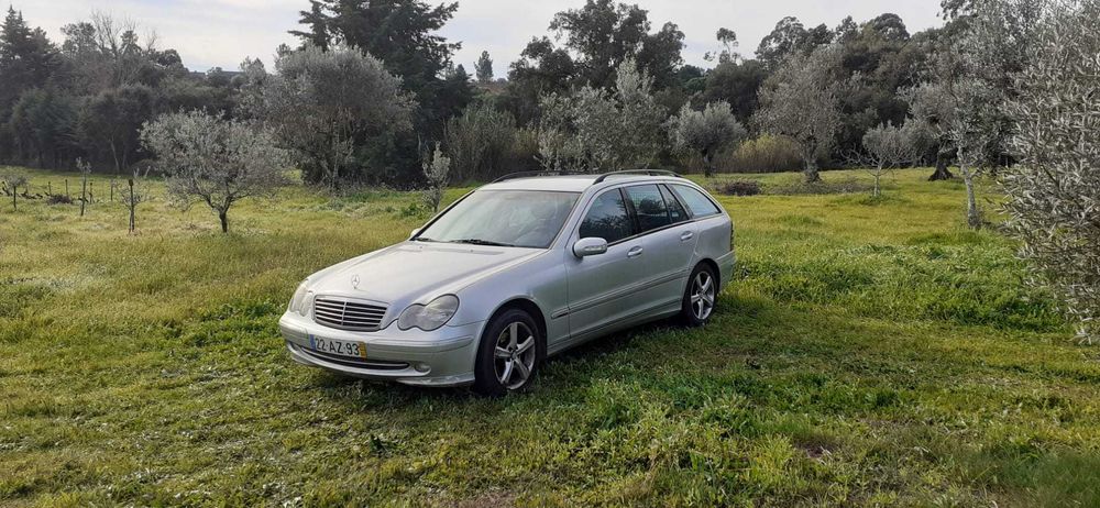 Mercedes C220 CDi - Cinza