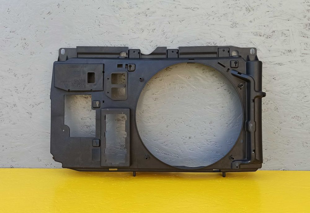 Фара передня на Citroen Berlingo Peugeot Partner Берлинго 02-08р