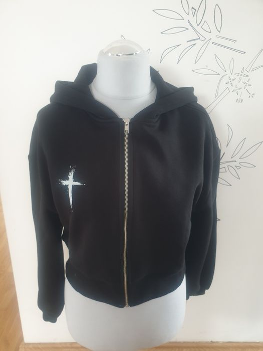 Bluza młodzieżowa M kaptur zamek czarna krzyż krótka